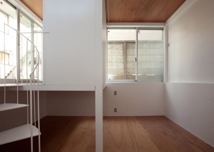 dezeen_Small-House-by-Unemori-Architects_ss_11