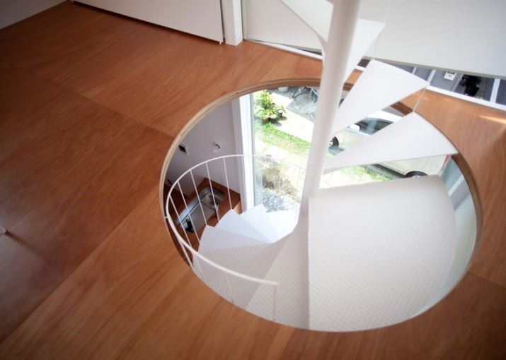 dezeen_Small-House-by-Unemori-Architects_ss_24